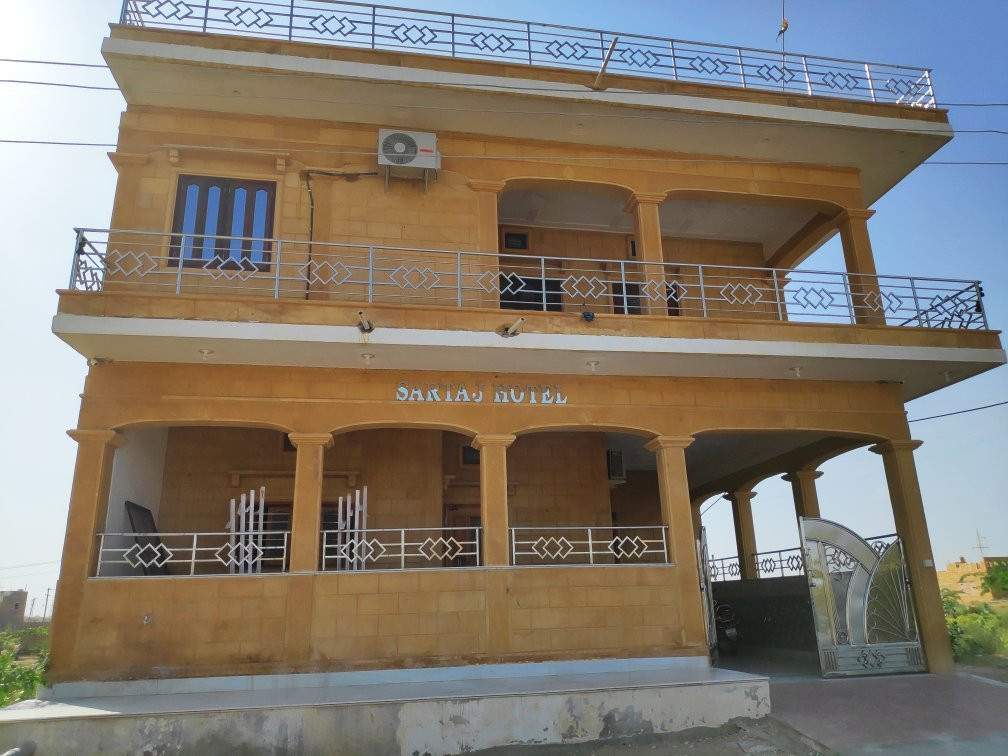Sartaj Hotel主图