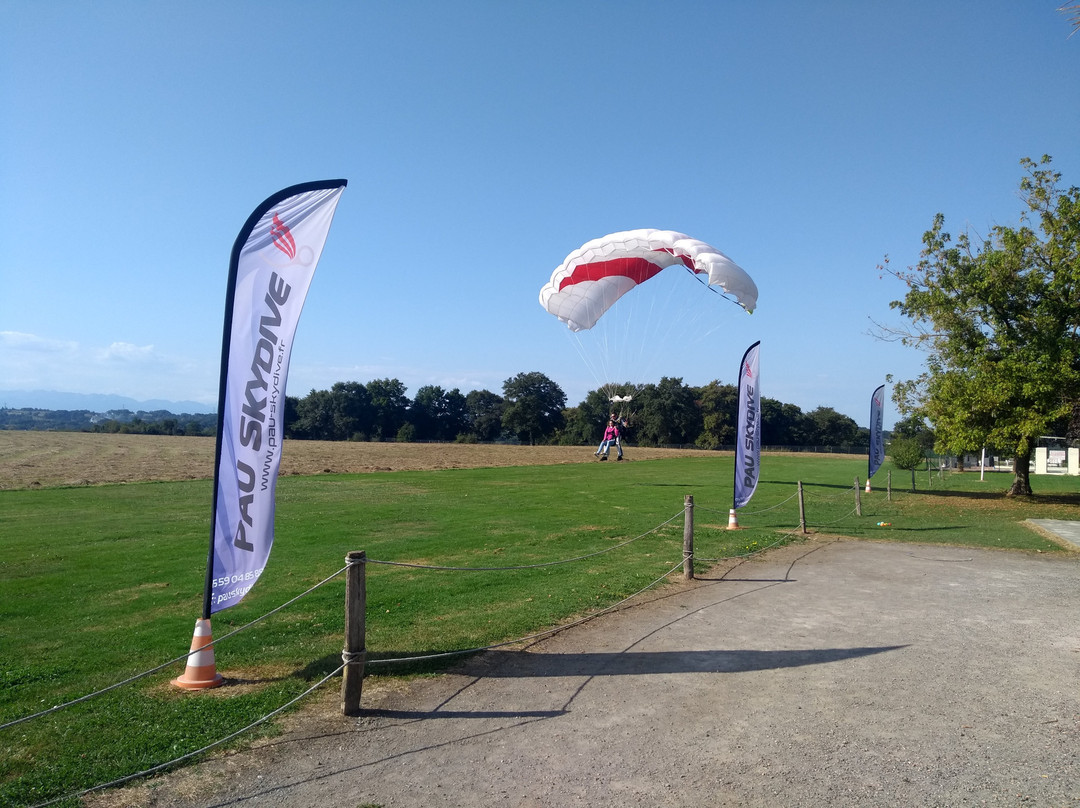 Pau Skydive-Lasclaveries必去景点