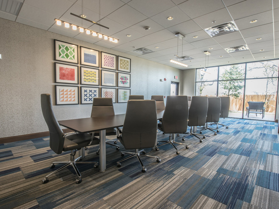 Holiday Inn Express & Suites Dripping Springs - Austin Area By IHG主图