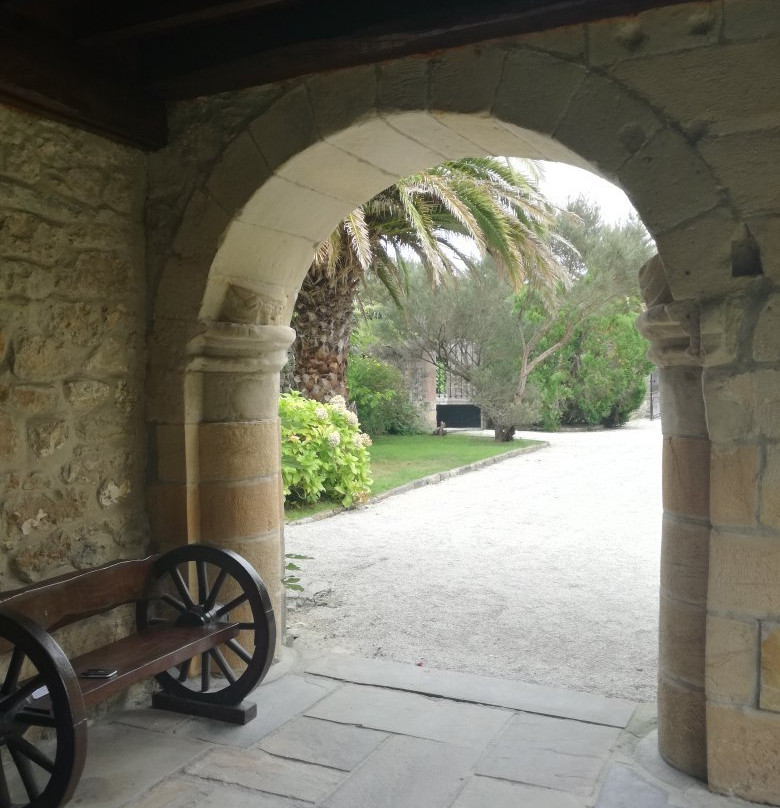 Posada de Peredo y Villa主图