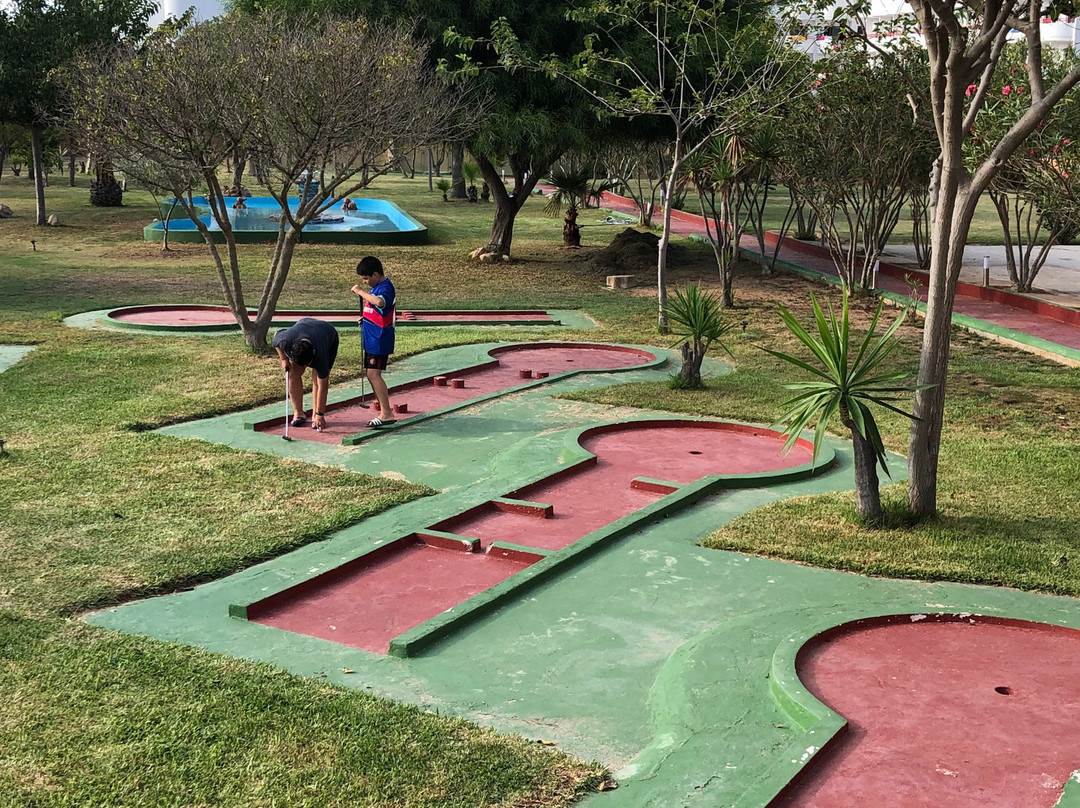 Hotel Estudios Tropicana主图