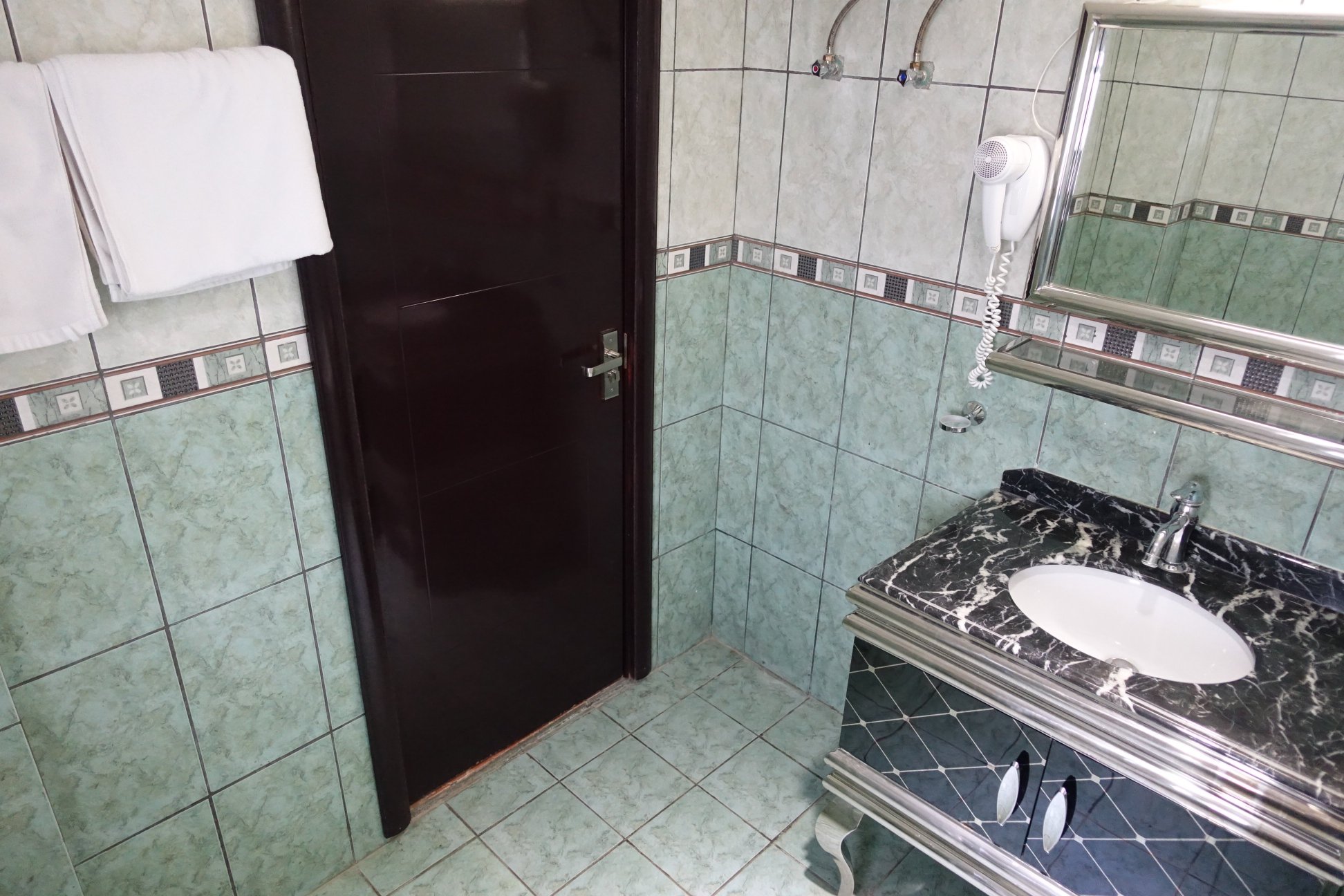 Damal Hotel Hargeisa-浴室