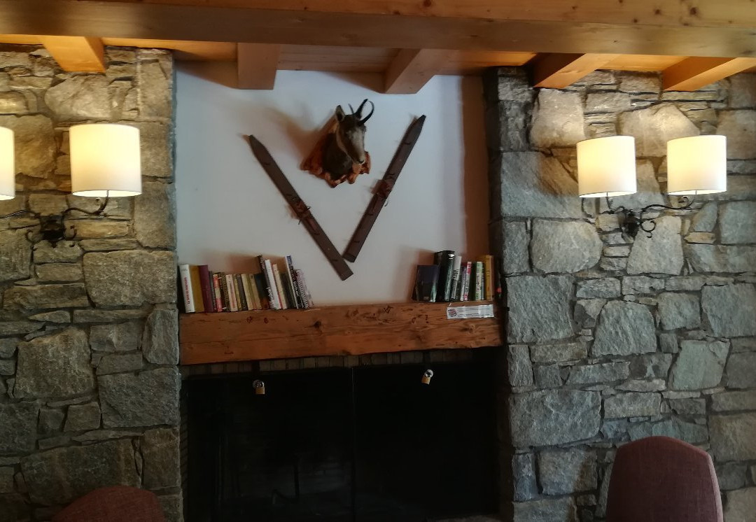 阿尔帕奇德瓦勒塞尼酒店主图