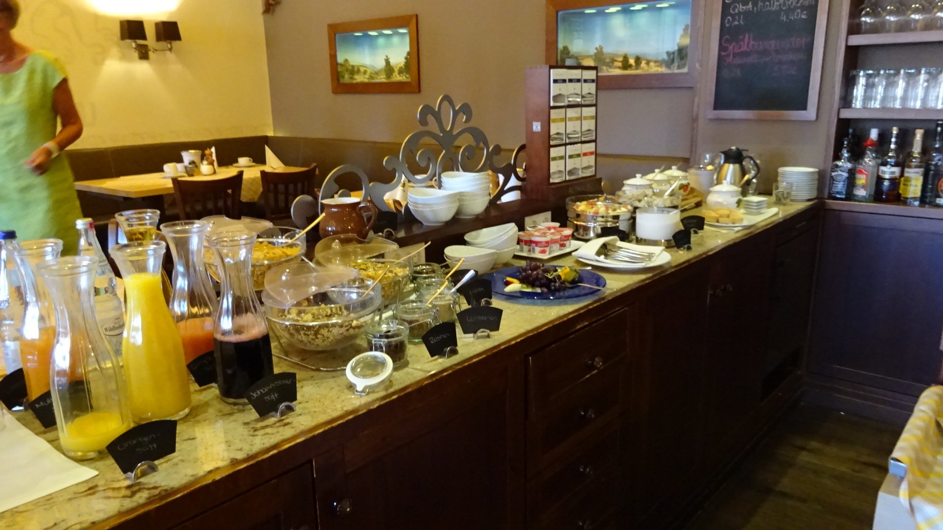 Stadt-gut-Hotel und Gasthof Goldener Adler-餐饮