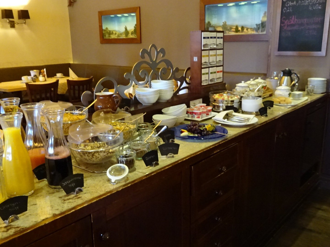 Stadt-gut-Hotel und Gasthof Goldener Adler主图