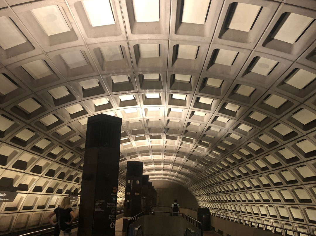 Rosslyn Metro Station-阿灵顿必去景点