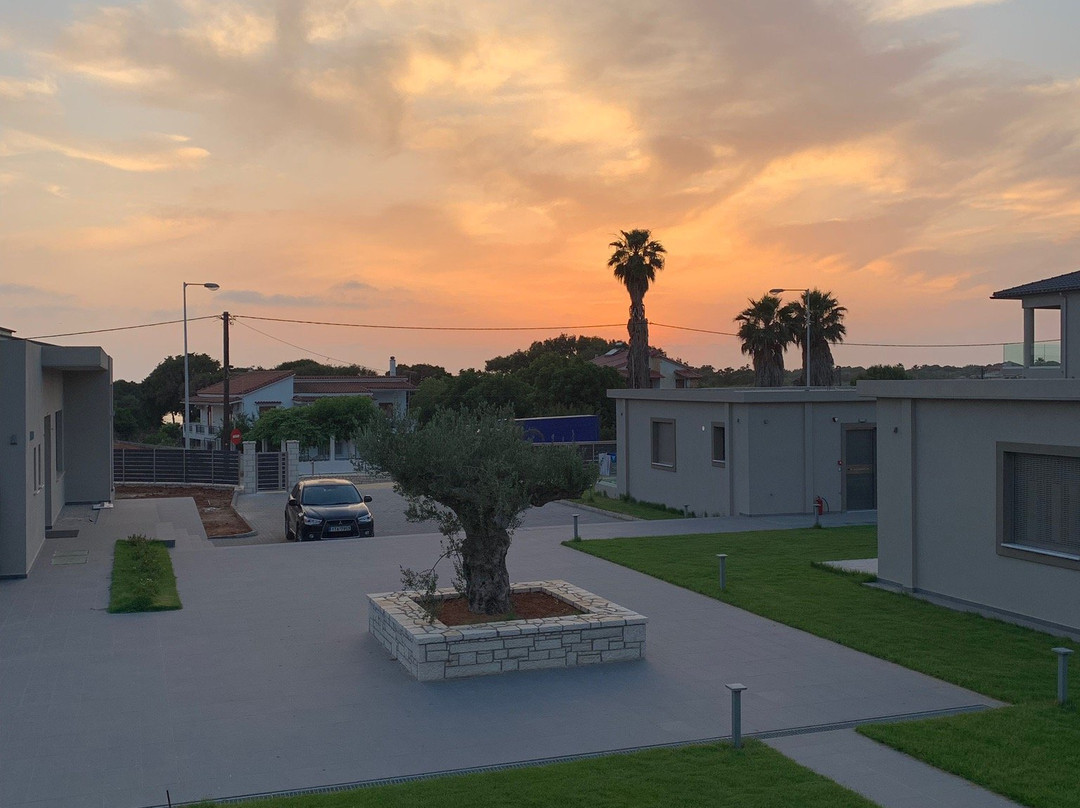 Lagouvardos Village主图