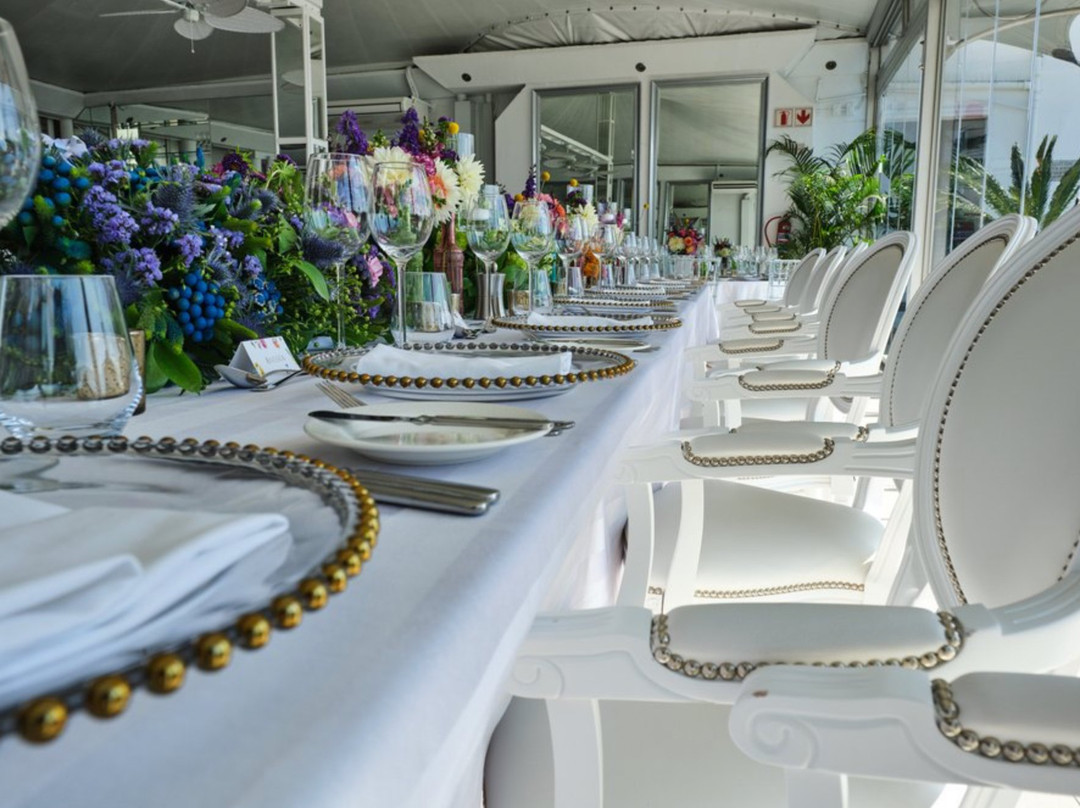 十二使徒水疗酒店主图