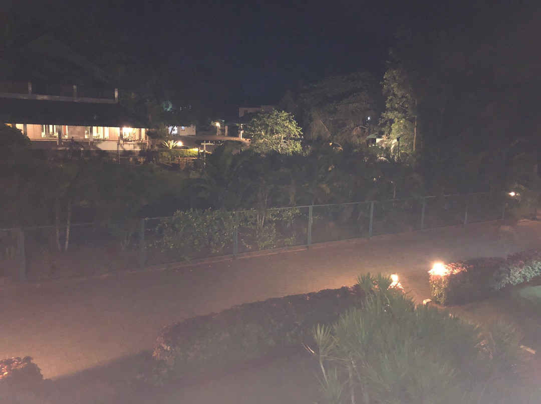 Young Island Resorts主图