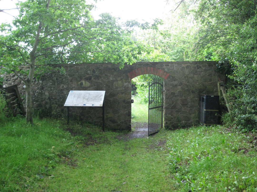 Lynastown Quaker Burial Ground景点图片