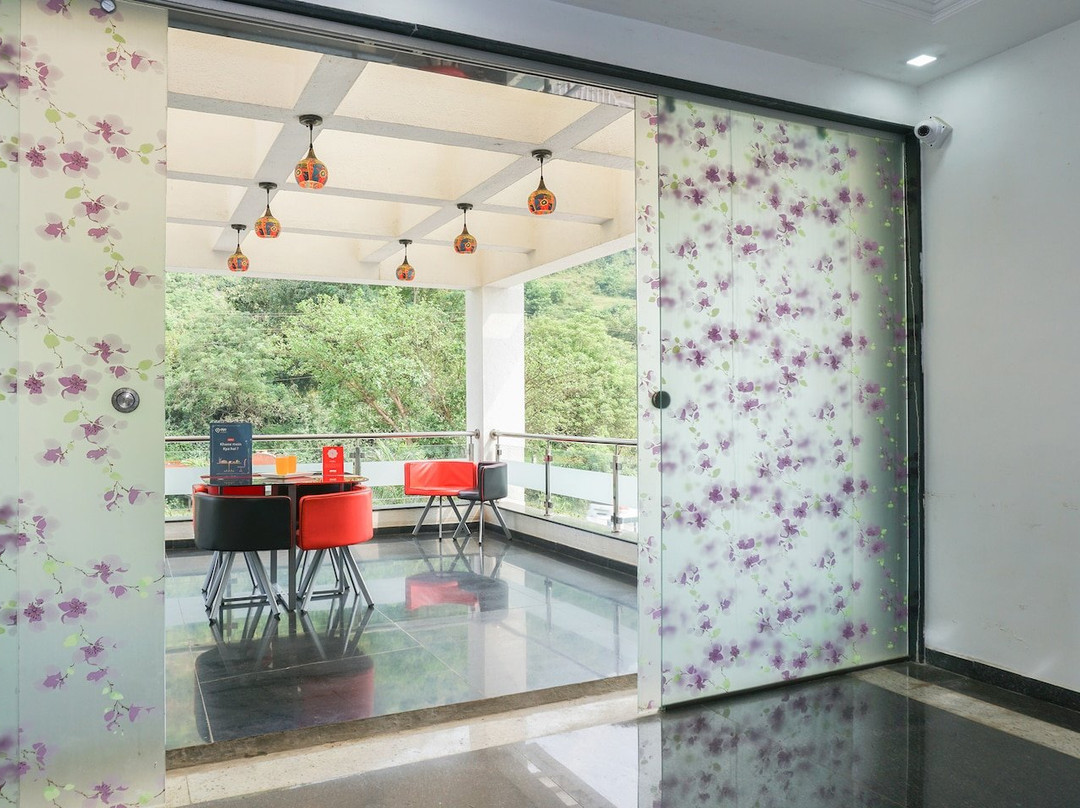 Hotel Nature Shield Lonavala主图