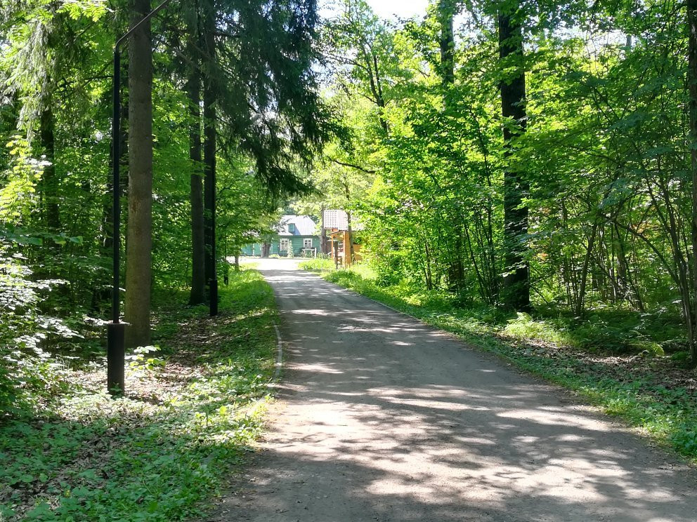 Svyatykh Velikomuchenikov i Ispovednikov Tserkvi Church-Kommunarka必去景点