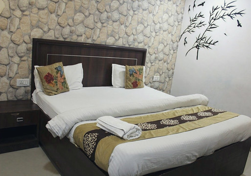 OYO 2103 Hotel Redwood主图