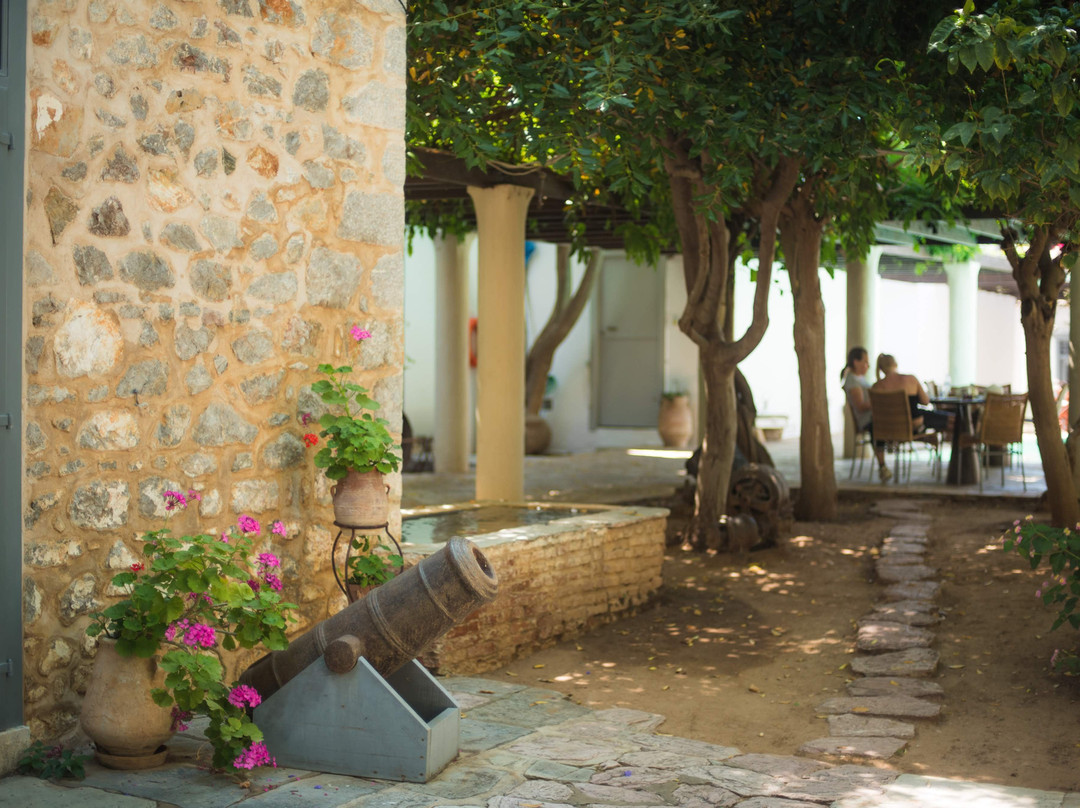 Bratsera Hotel主图