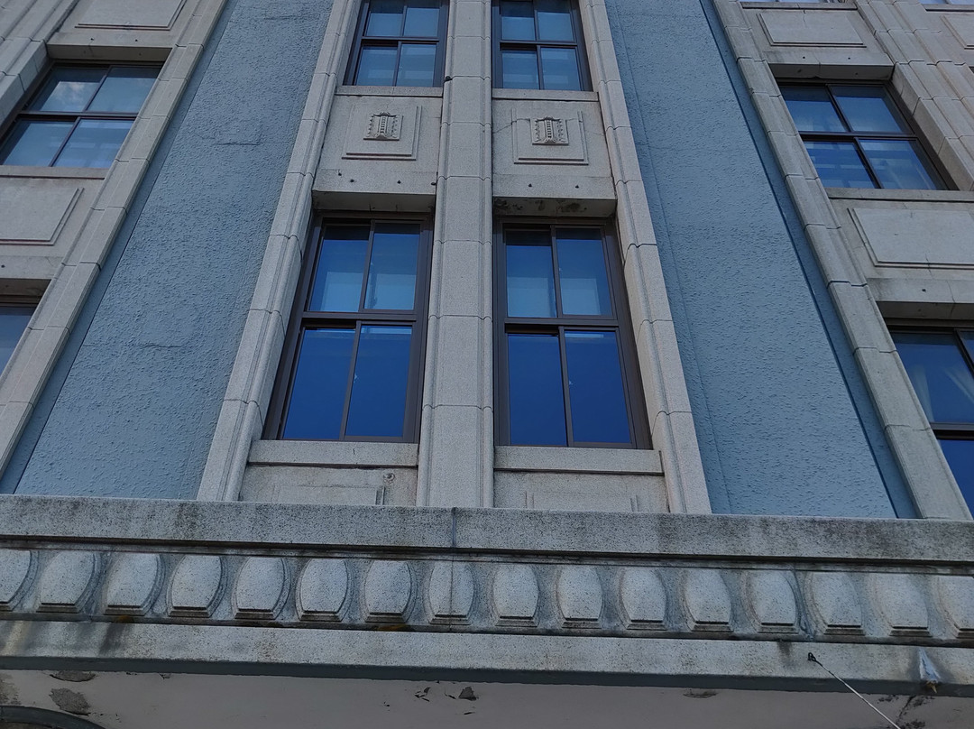 Former Tsushin Densetsu Hama Building-小樽市必去景点