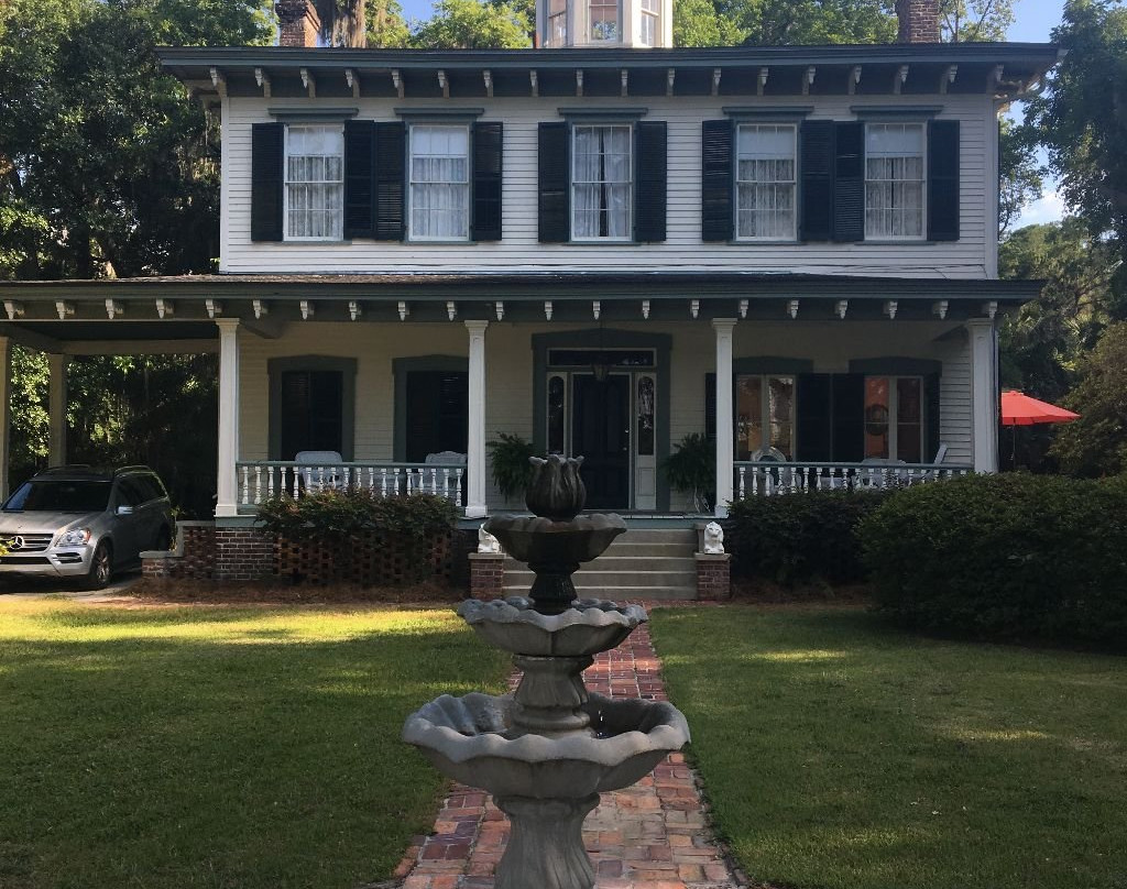 1872 Denham Inn主图