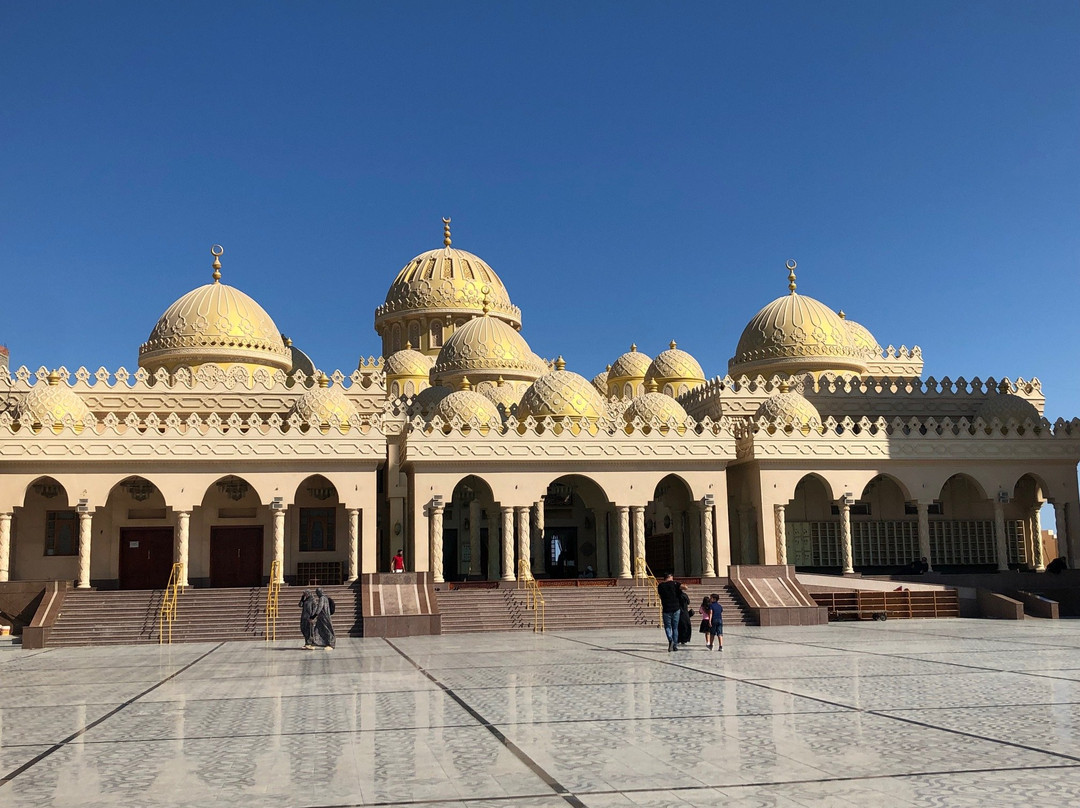 Mosque El Mina Masjid-赫尔格达必去景点