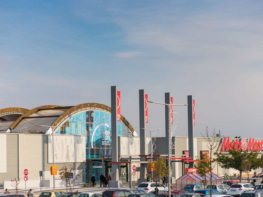 Fashion City Outlet, Larisa-Larissa必去景点
