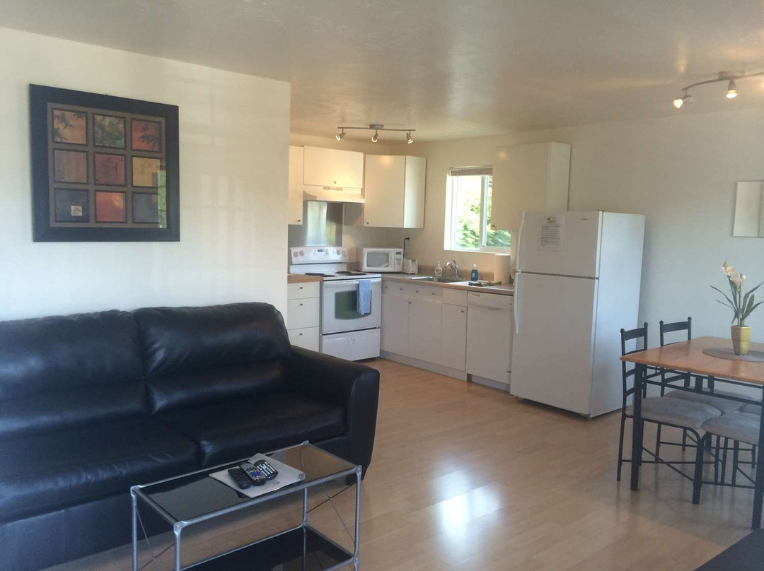 Hood River Suites Extended Stay Apartment Hotel主图