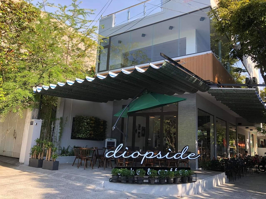 Nai Hien Dong餐馆和美食-Diopside Cake & Coffee