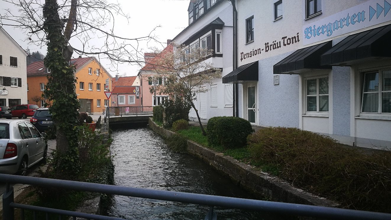 Zum Brau-Toni-官方