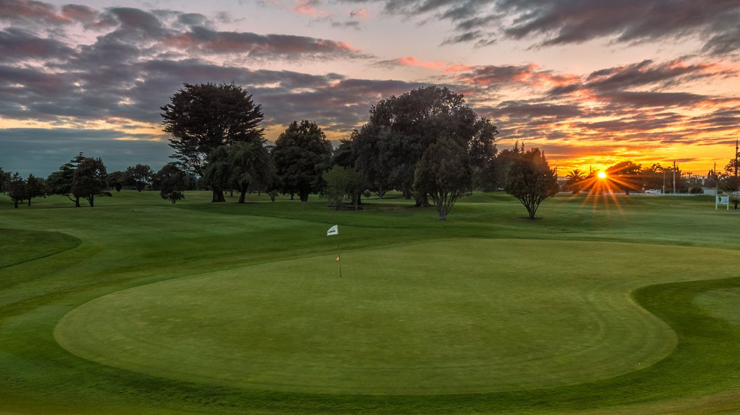 Omanu Golf Club-芒格努伊山必去景点