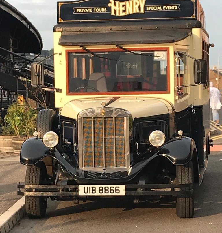 Henry Luxury Vintage Bus Tours-敦提必去景点