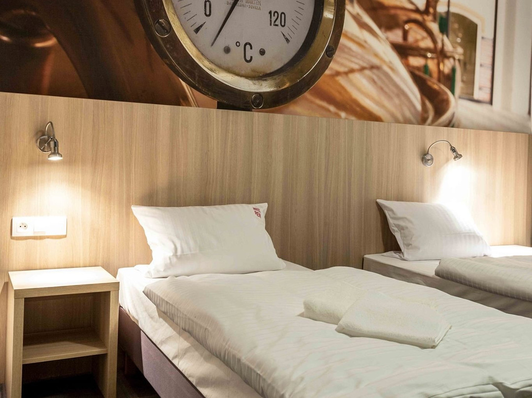 Hotel & Restaurant REN主图