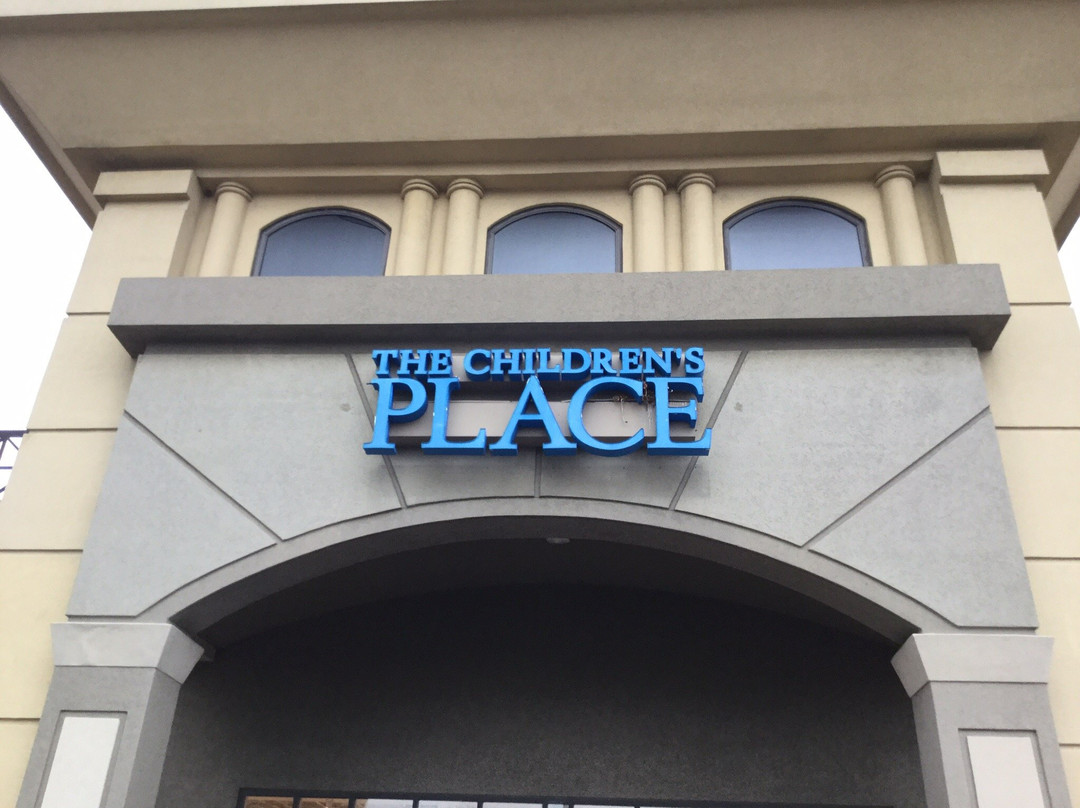 Windsor Crossing Premium Outlets-LaSalle必去景点