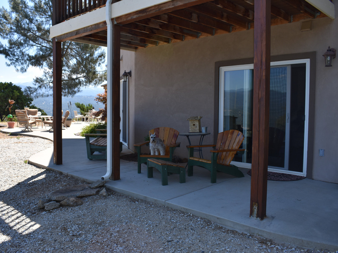 Yosemite Sierra View Bed & Breakfast主图