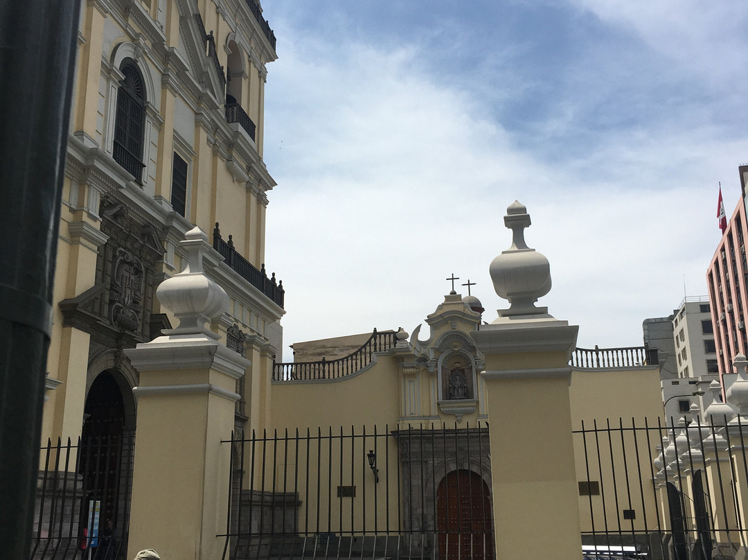 San Pedro Church (Iglesia de San Pedro)-利马必去景点