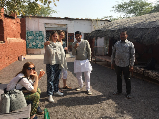 Incredible India Car And Driver-新德里必去景点