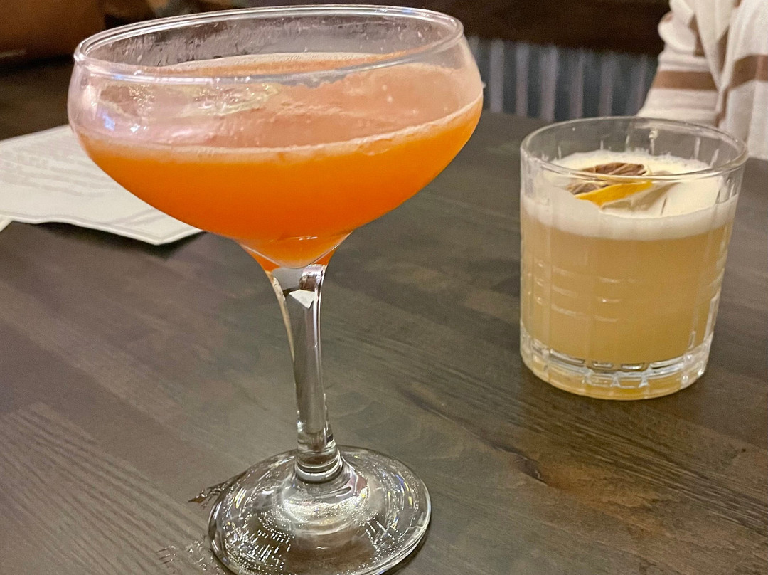 The Local Motive主图