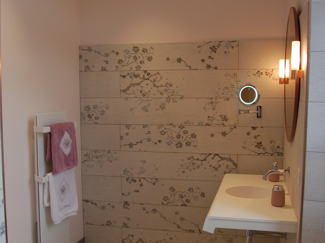 马斯蒙费朗酒店主图