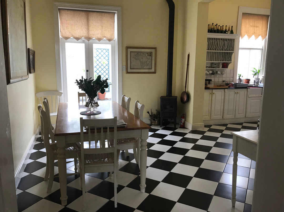 Brooklands House主图