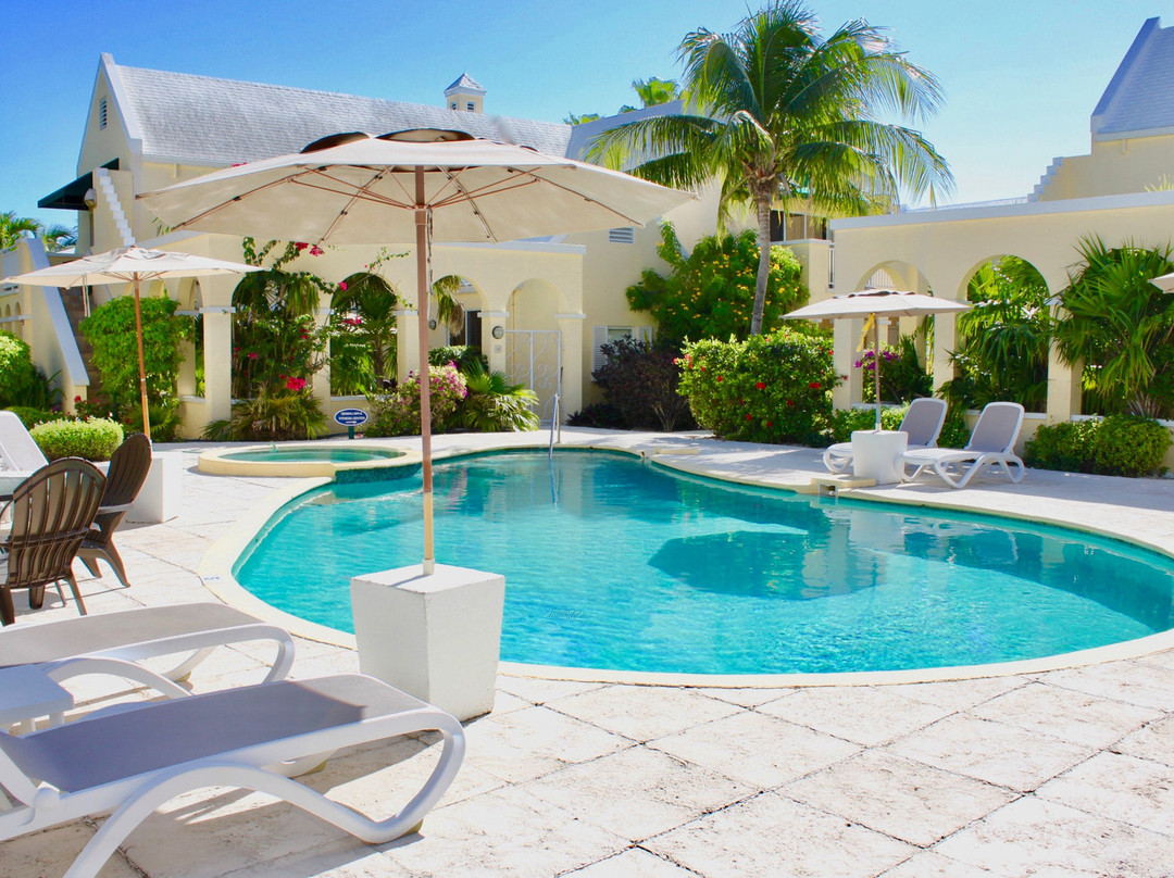 Bungalows at Windsong on the Reef主图