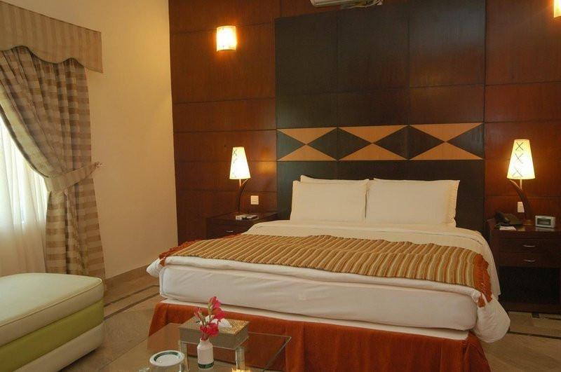 Hotel One Kohsar主图