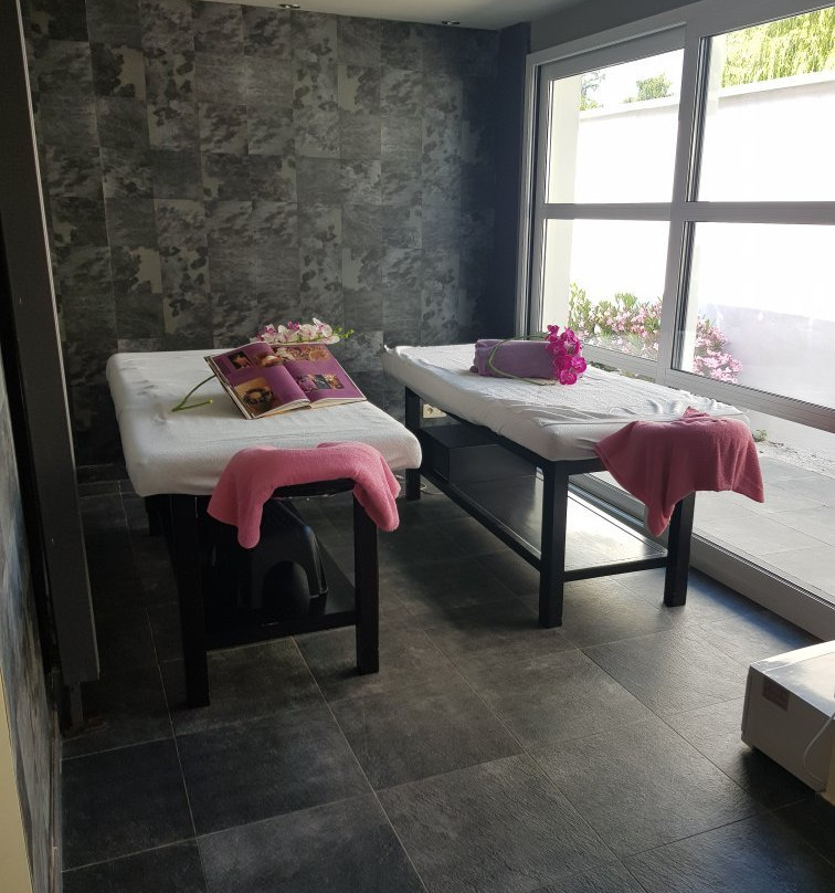 Les Thermes de Kain主图