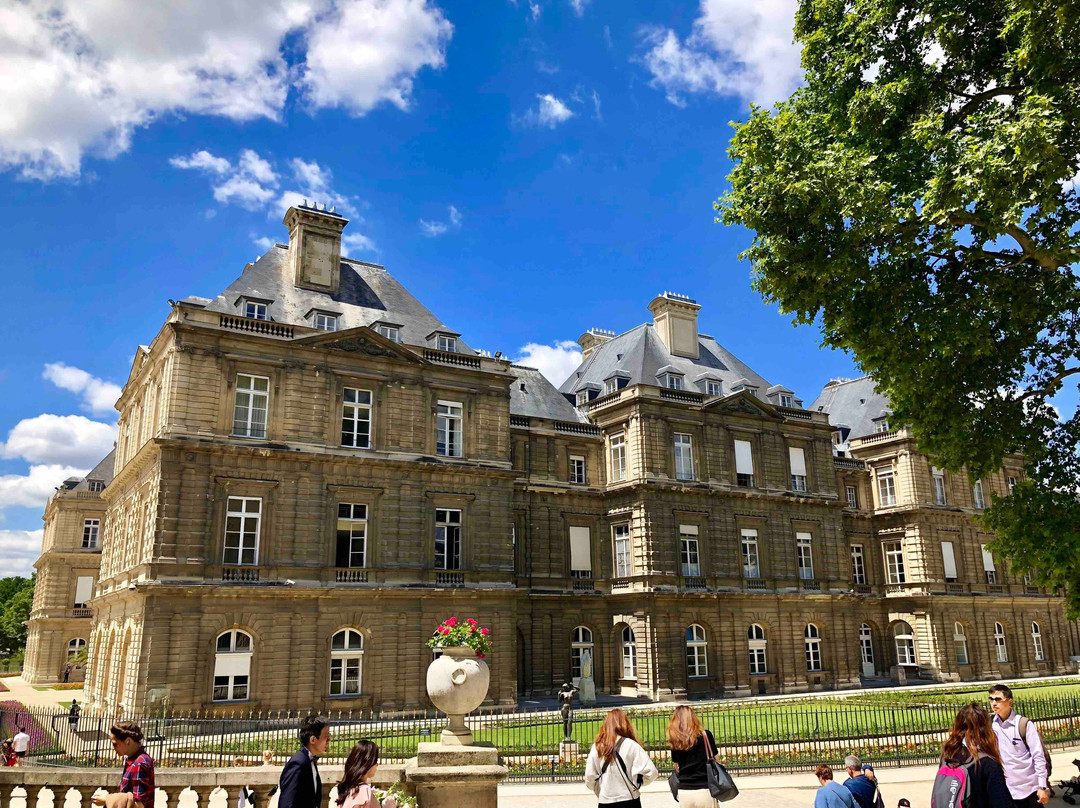 卢森堡宫景点图片