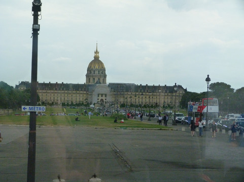 Paris Bus Service Tours-巴黎必去景点