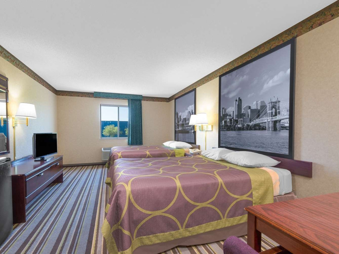 Super 8 by Wyndham Wapakoneta主图