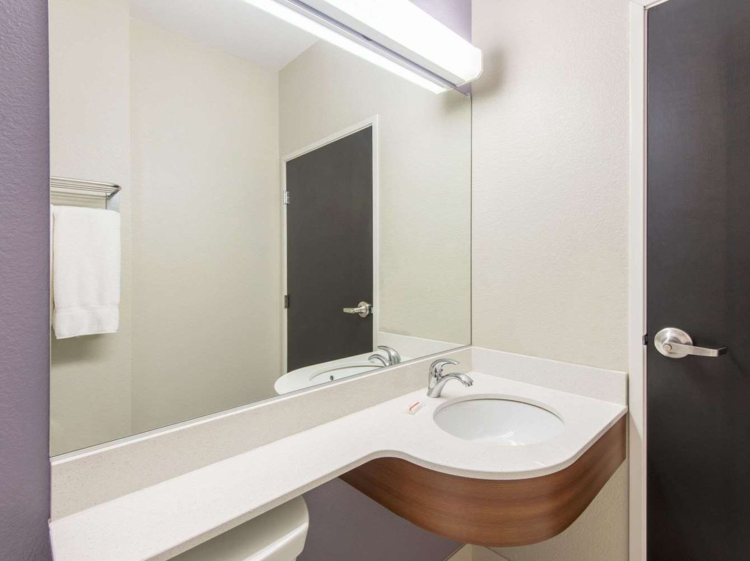 Microtel Inn & Suites By Wyndham Cadiz主图