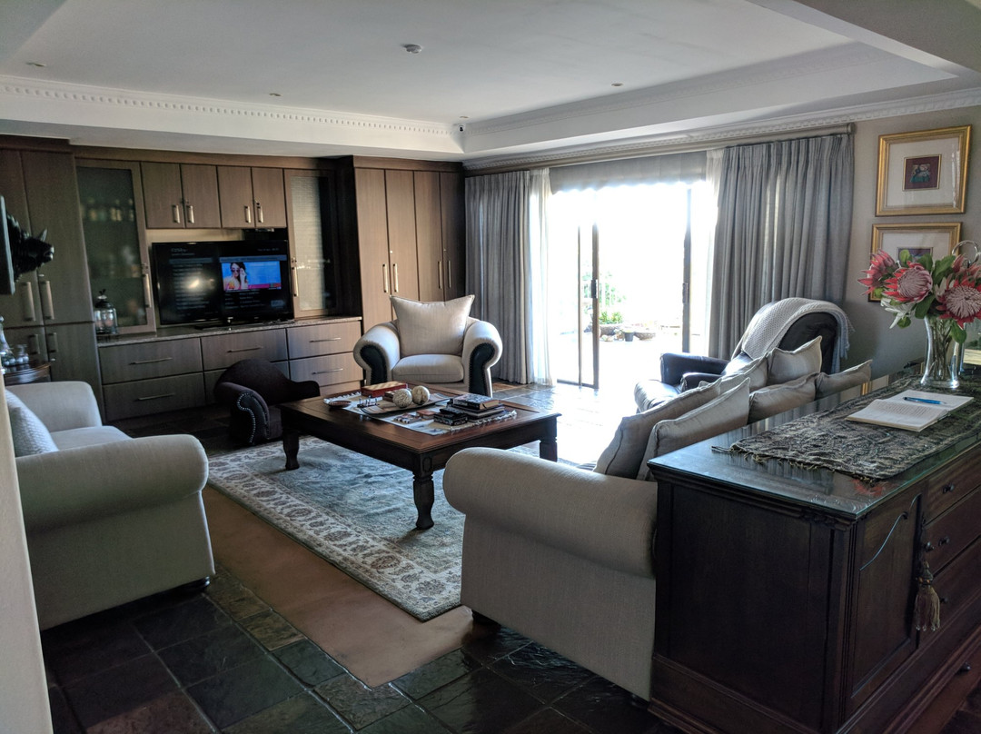 Nautilus Guest House主图