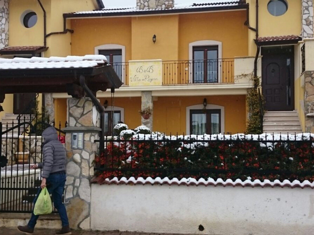 Rionero Sannitico酒店住宿-Villa Regina
