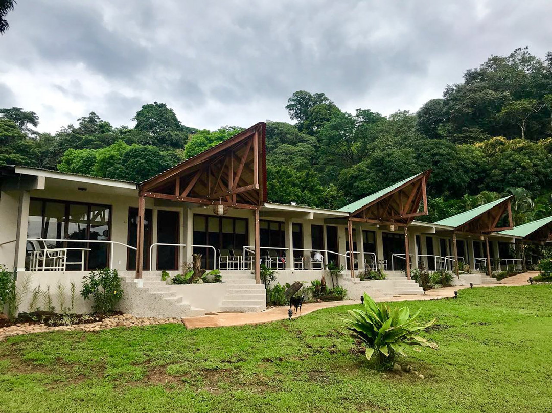 Pinas Bay旅游攻略图片