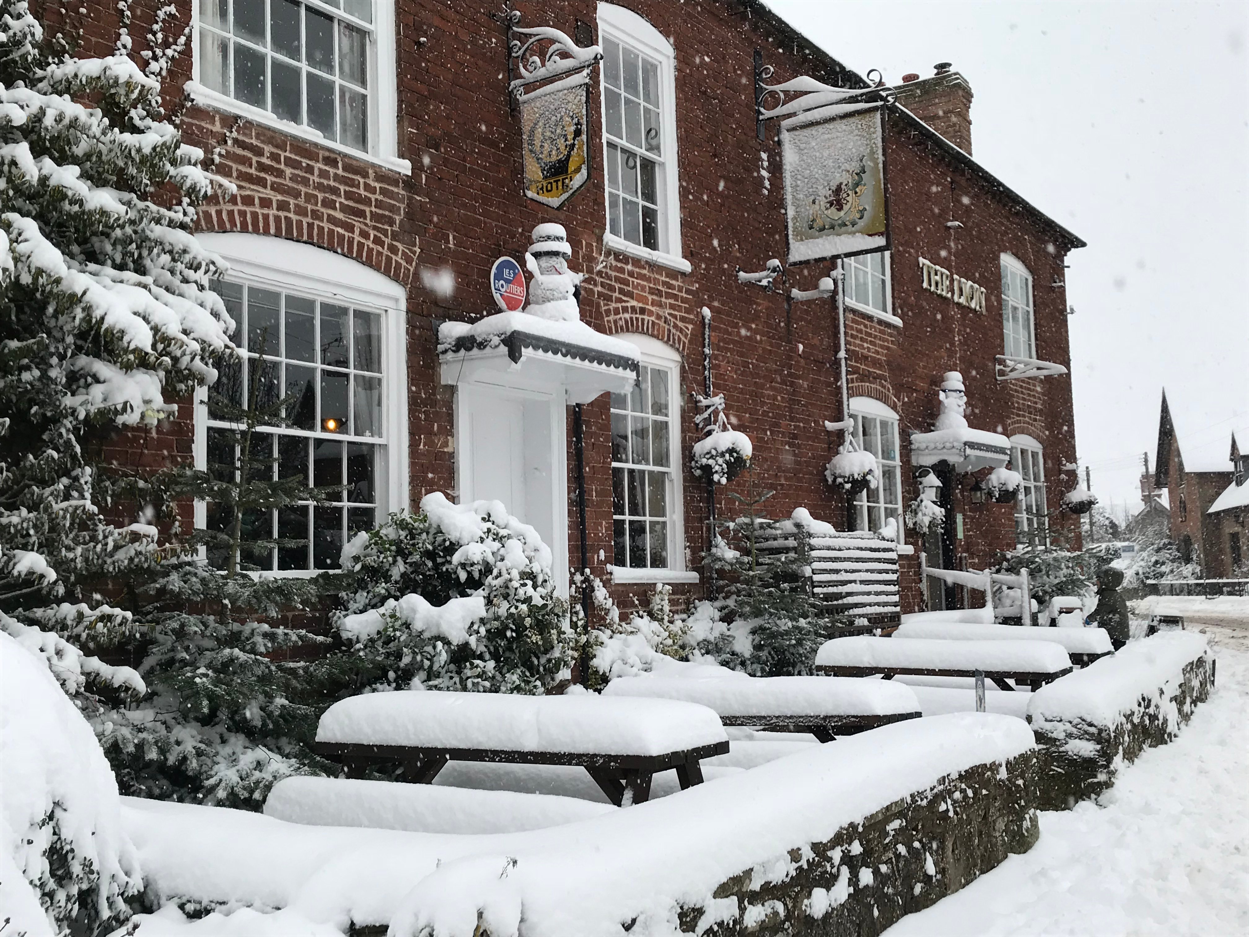 The Lion Inn-官方
