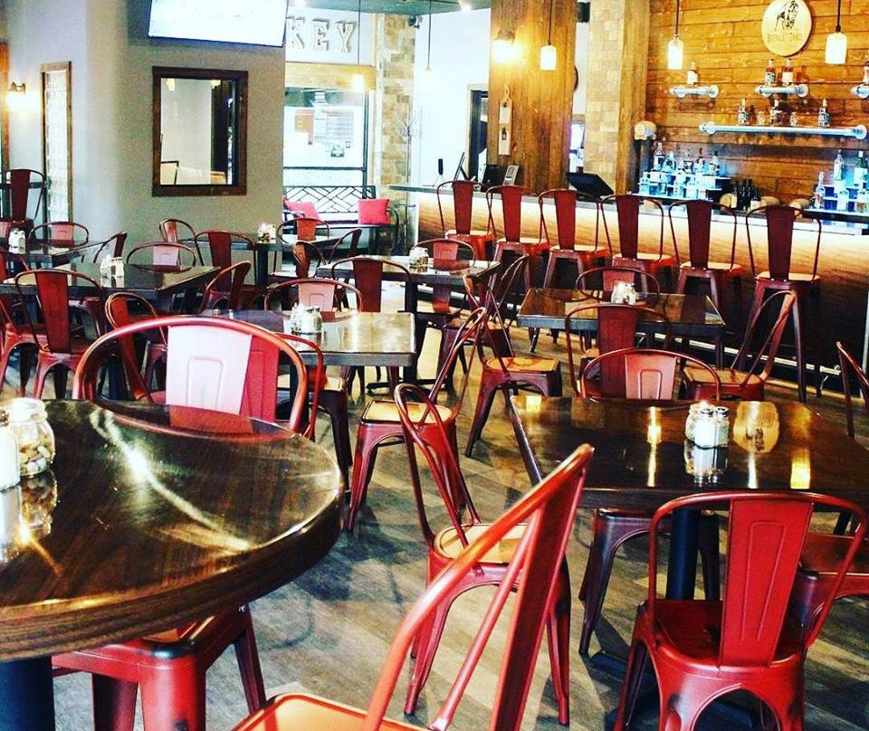 6th Street Restaurant & Sports Bar