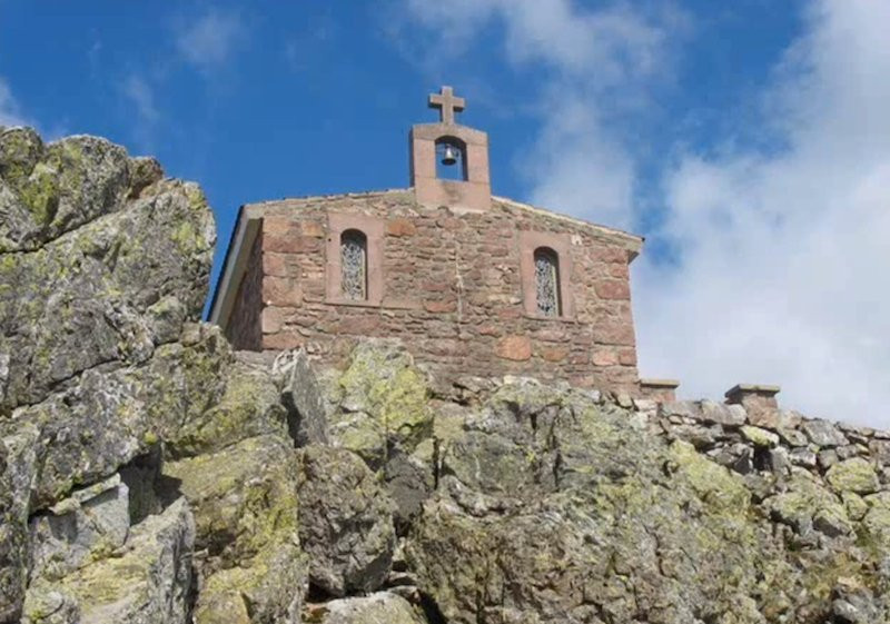 Chapelle Notre-Dame de l’Oylarandoy.景点图片