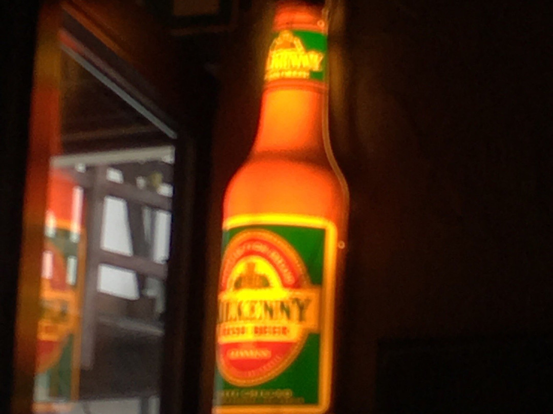 Grana餐馆和美食-Green Island Pub