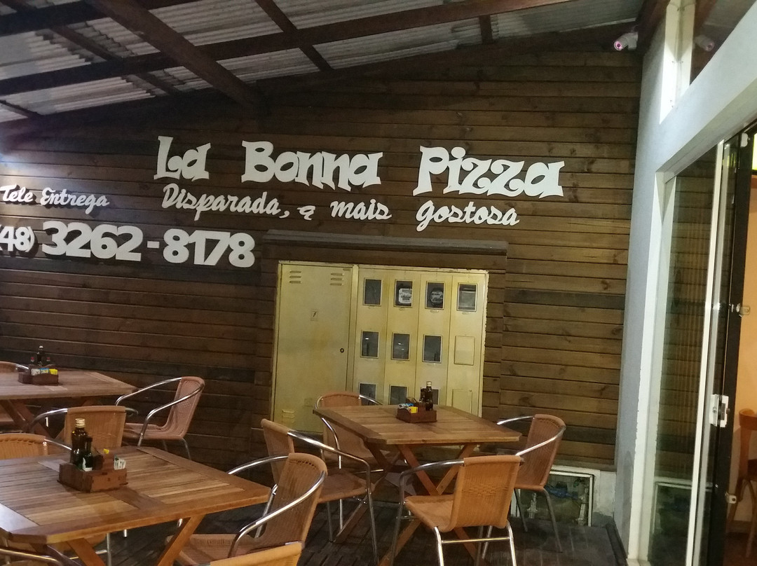 Governador Celso Ramos餐馆和美食-La Bonna Pizza